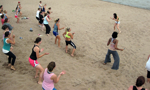 ZumbaFitnessParty на пляже Super Beach ZumbaFitnessParty на пляже Super Beach
